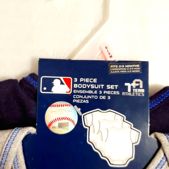 MLB Toronto Blue Jays 3 pack Infant Bodysuit 0-3 mths - Picture 5 of 6